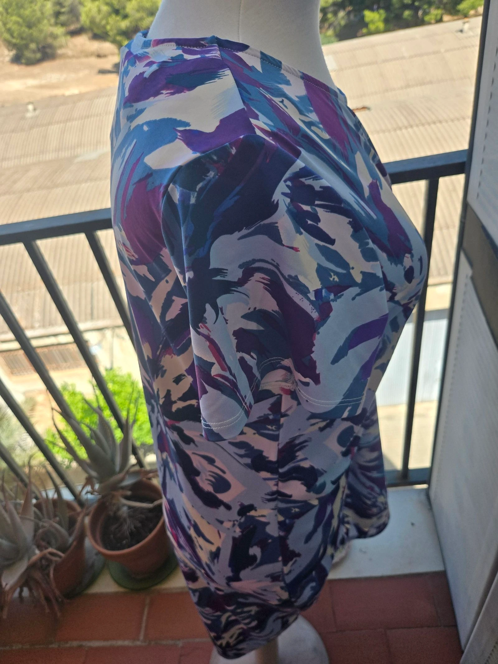 Vestido feminino em cores refrescantes – photo 6